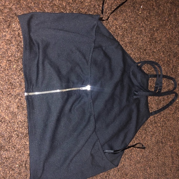 Black crop top/halter top in good condition - Picture 1 of 2